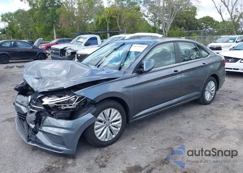 2019 Volkswagen Jetta 1.4T R-Line/1.4T S/1.4T Se z USA, uszkodzony, nr VIN 3VWC57BU6KM179682